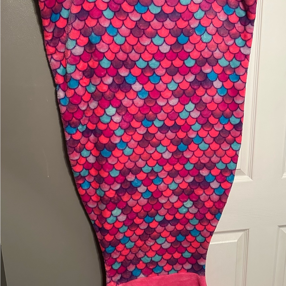Like new Justice Pink and Blue Plush Mermaid Tail Blanket